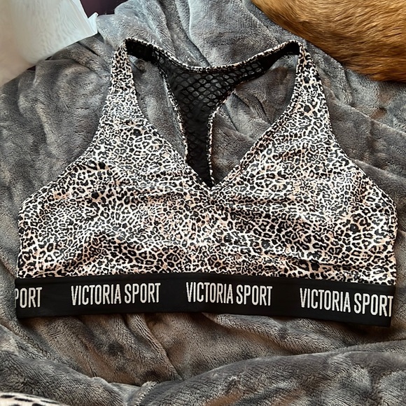 Victoria's Secret Other - Victoria's Secret Leopard Sports Bra